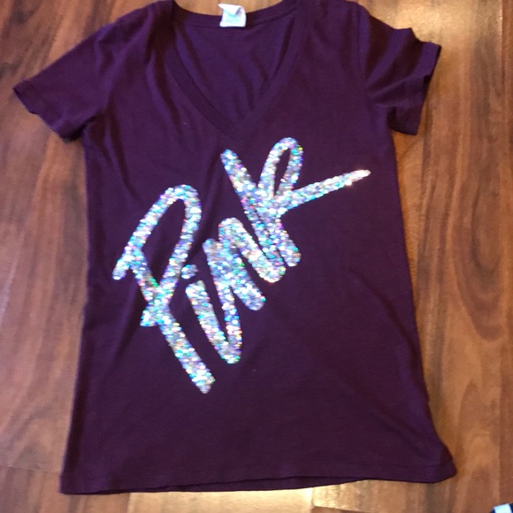 Burgundy pink Victoria v-neck short sleeve shirt - Picture 2 of 4